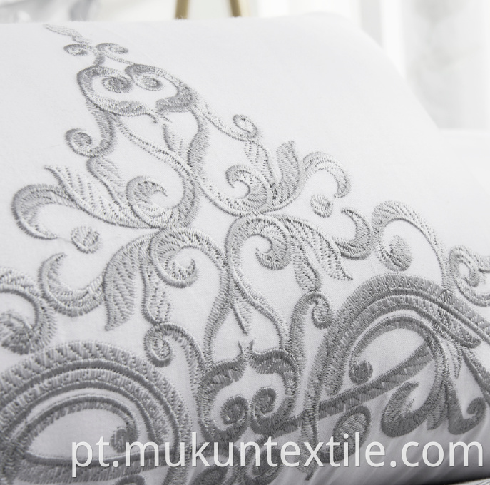  Cotton Embroidery Bedding Set